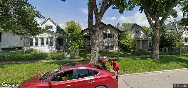 Larawan ng 445 Boyd Avenue sa Winnipeg, Manitoba