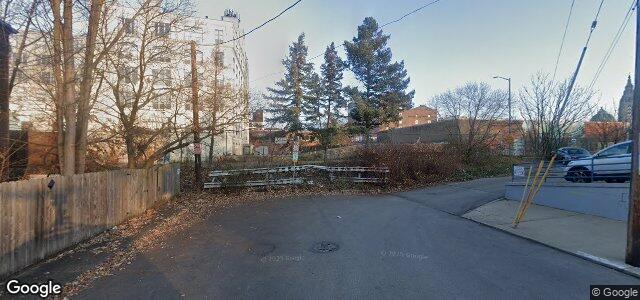 Larawan ng 446 College Avenue sa Winnipeg, Manitoba