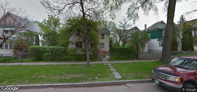 Larawan ng 451 St John'S Avenue sa Winnipeg, Manitoba