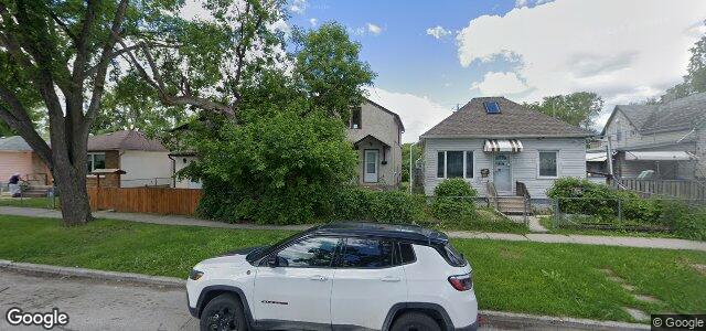 Larawan ng 452 Aikins Street sa Winnipeg, Manitoba