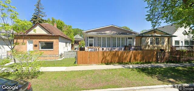 Photo of 513 Redwood Avenue in Winnipeg, Manitoba