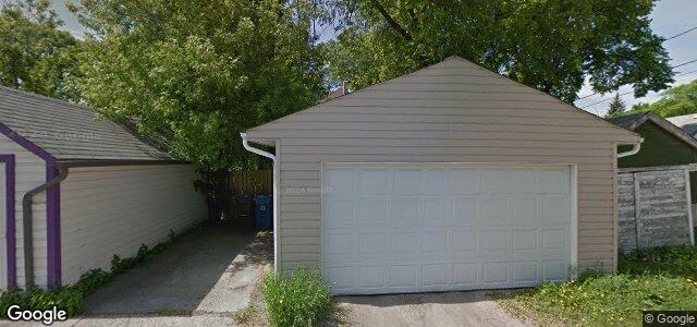 Larawan ng 533 Bannerman Avenue sa Winnipeg, Manitoba