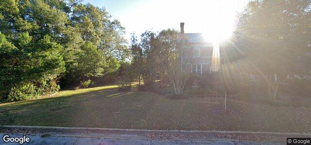 Larawan ng 553 College Avenue sa Winnipeg, Manitoba