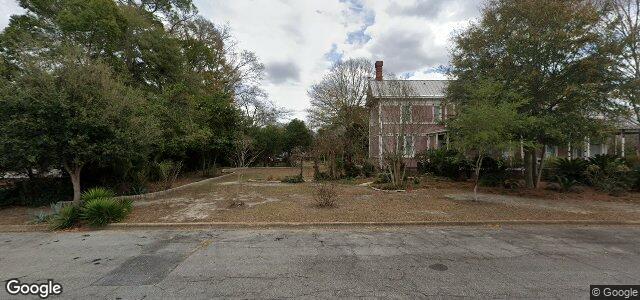 Larawan ng 555 College Avenue sa Winnipeg, Manitoba