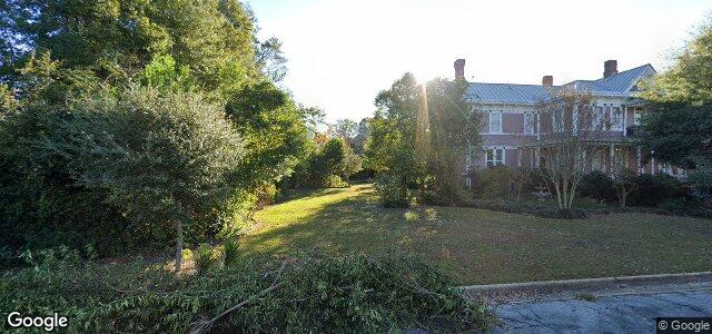 Larawan ng 561 College Avenue sa Winnipeg, Manitoba