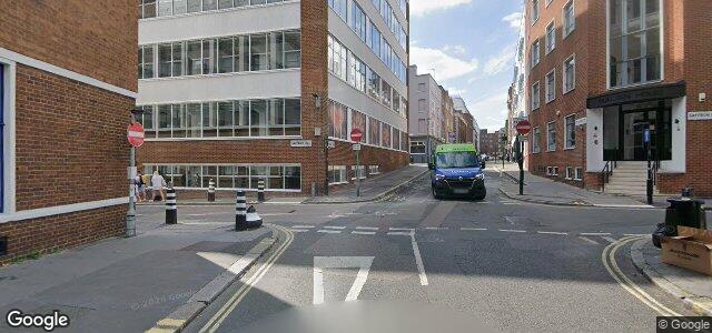 Larawan ng 80 St Cross Street sa Winnipeg, Manitoba