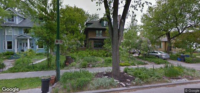 Larawan ng 82 Cathedral Avenue sa Winnipeg, Manitoba