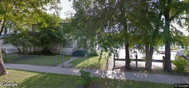 Larawan ng 239 Simcoe Street sa Winnipeg, Manitoba