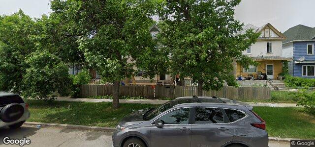 Larawan ng 326 Home Street sa Winnipeg, Manitoba