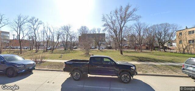 Larawan ng 378 Sherbrook Street sa Winnipeg, Manitoba