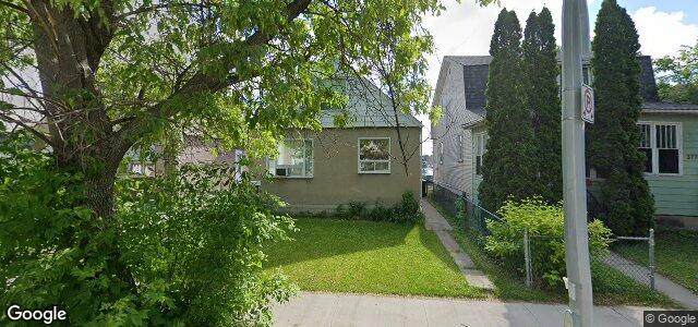 Larawan ng 381 Banning Street sa Winnipeg, Manitoba