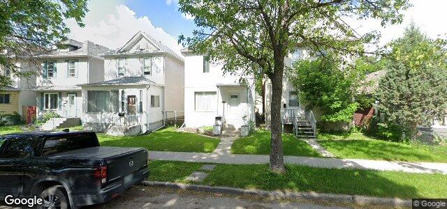 Larawan ng 384 Banning Street sa Winnipeg, Manitoba