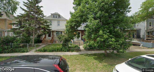 Larawan ng 386 Home Street sa Winnipeg, Manitoba