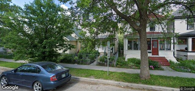 Larawan ng 402 Banning Street sa Winnipeg, Manitoba