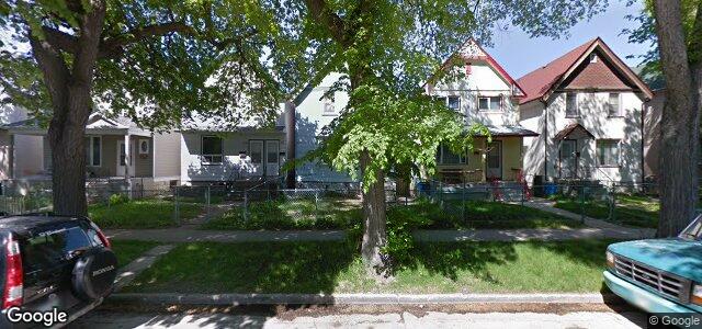 Photo of 418 Beverley Street in Winnipeg, Manitoba