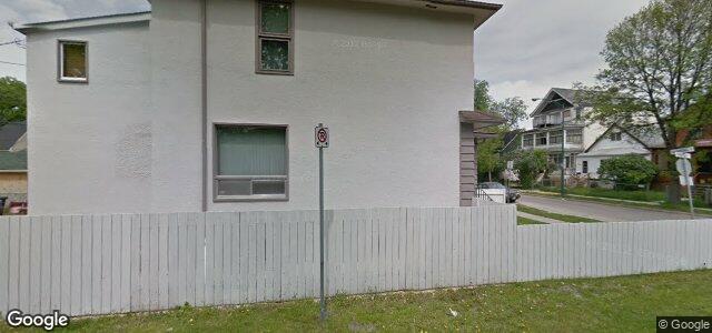 422 Banning Street（加拿大曼尼托巴省溫尼伯市）房屋照片