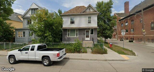Larawan ng 645 St Matthews Avenue sa Winnipeg, Manitoba