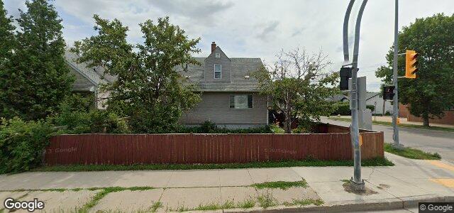 Larawan ng 800 St Matthews Avenue sa Winnipeg, Manitoba