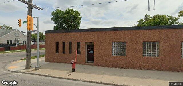 Photo of 808 St Matthews Avenue in Winnipeg, Manitoba