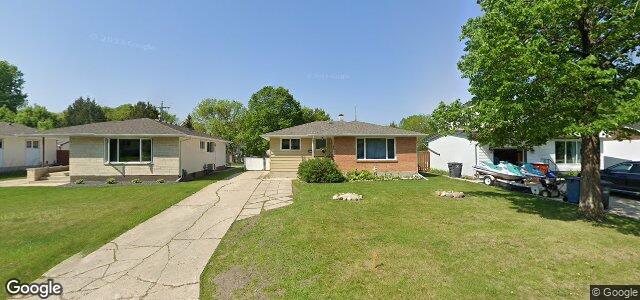 Larawan ng 15 La Grave Street sa Winnipeg, Manitoba