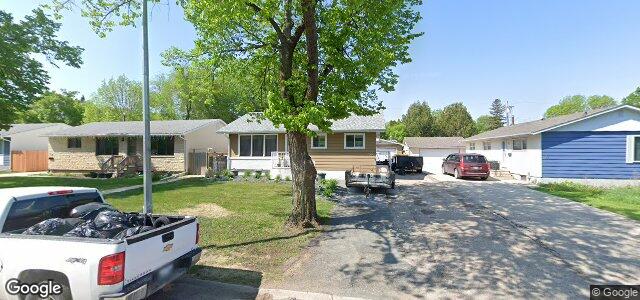 Larawan ng 25 La Grave Street sa Winnipeg, Manitoba