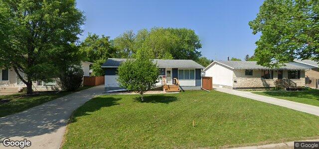 Larawan ng 33 La Grave Street sa Winnipeg, Manitoba