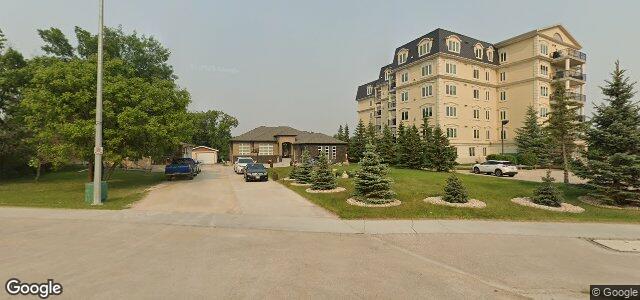 Larawan ng 3404 Pembina Highway sa Winnipeg, Manitoba