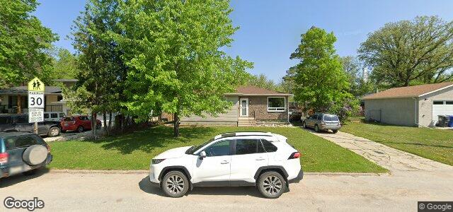 Larawan ng 839 St Therese Avenue sa Winnipeg, Manitoba