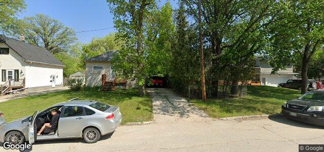 Larawan ng 844 De L'Eglise Avenue sa Winnipeg, Manitoba