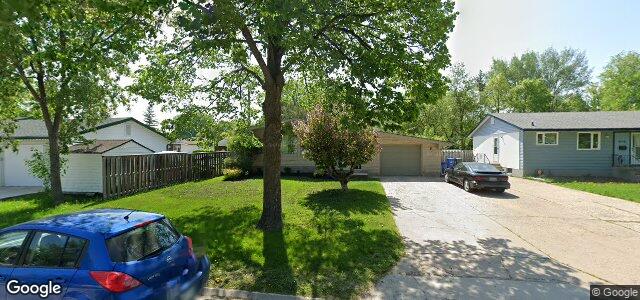 Larawan ng 852 Lemay Avenue sa Winnipeg, Manitoba