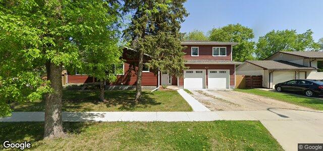 Larawan ng 875 Du Couvent Avenue sa Winnipeg, Manitoba