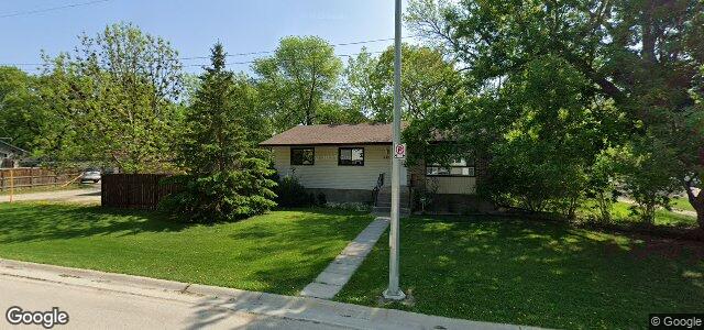 Larawan ng 887 De L'Eglise Avenue sa Winnipeg, Manitoba