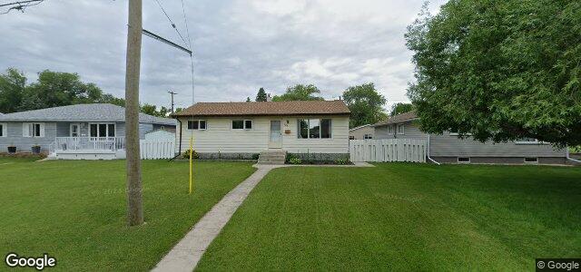 Larawan ng 903 St Therese Avenue sa Winnipeg, Manitoba
