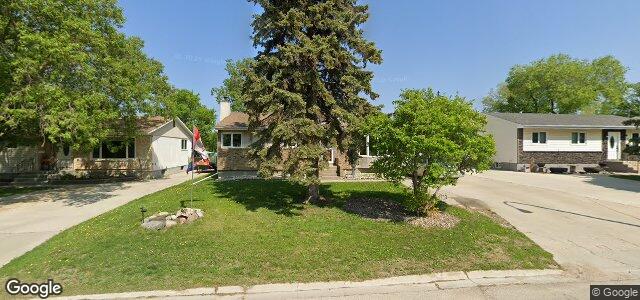 Larawan ng 907 Lemay Avenue sa Winnipeg, Manitoba
