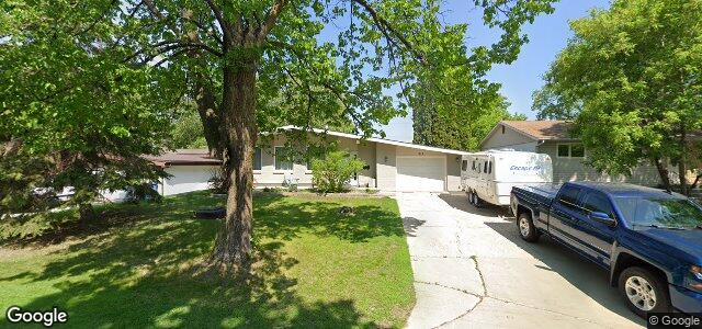 Larawan ng 915 Lemay Avenue sa Winnipeg, Manitoba