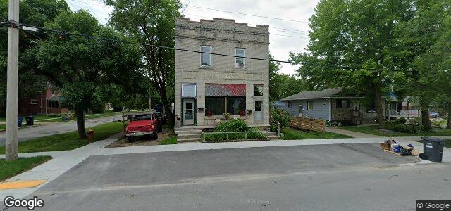 Larawan ng 932 De L'Eglise Avenue sa Winnipeg, Manitoba