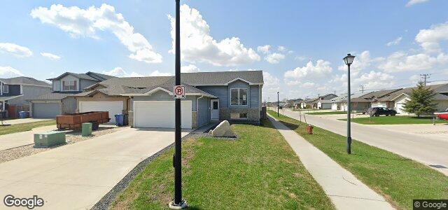 Larawan ng 2 Francois Muller Place sa Winnipeg, Manitoba