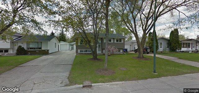 Larawan ng 136 Wharton Boulevard sa Winnipeg, Manitoba