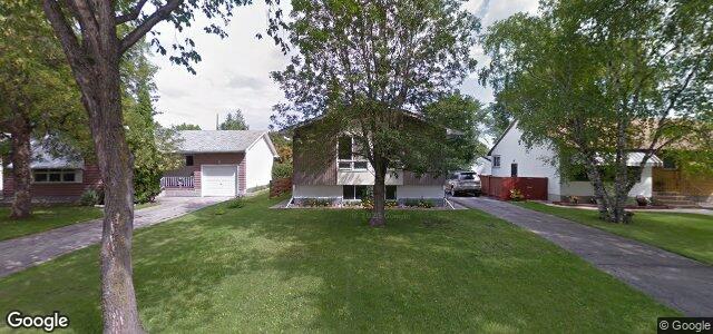 Larawan ng 15 Amarynth Crescent sa Winnipeg, Manitoba