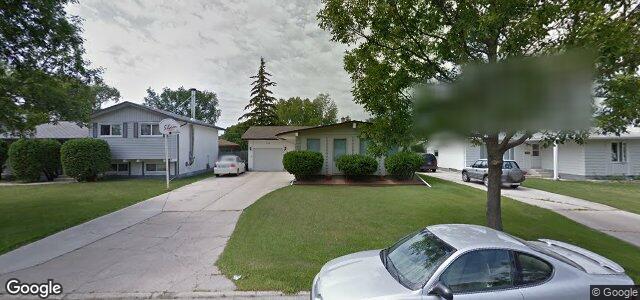 Larawan ng 208 Wharton Boulevard sa Winnipeg, Manitoba