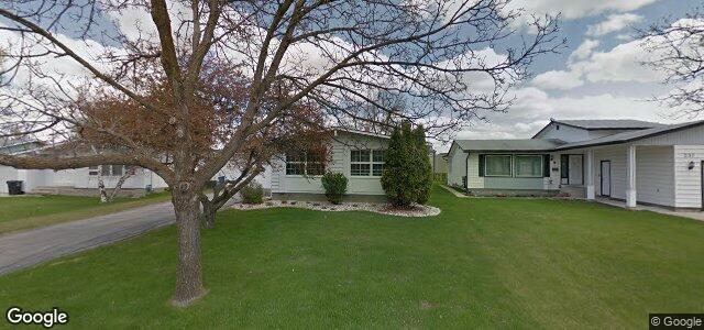 Larawan ng 241 Wharton Boulevard sa Winnipeg, Manitoba