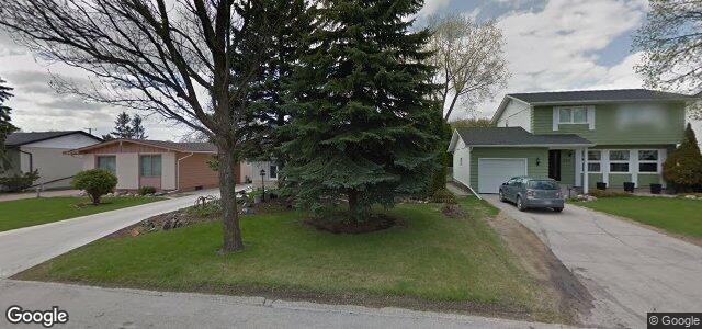 Larawan ng 252 Wharton Boulevard sa Winnipeg, Manitoba