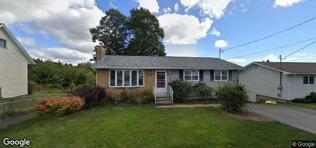 Larawan ng 28 Amarynth Crescent sa Winnipeg, Manitoba