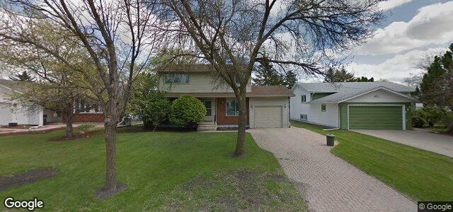 Larawan ng 297 Wharton Boulevard sa Winnipeg, Manitoba
