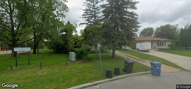 Larawan ng 36 Amarynth Crescent sa Winnipeg, Manitoba