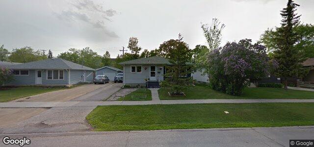 Larawan ng 664 Parkdale Street sa Winnipeg, Manitoba
