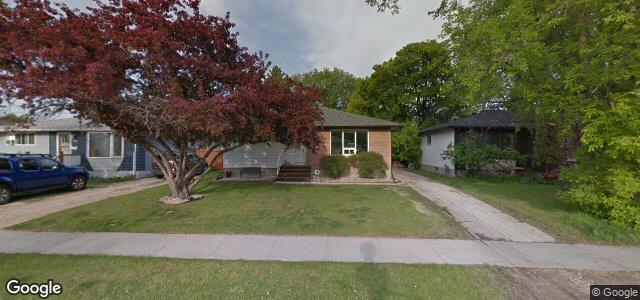 Larawan ng 665 Parkdale Street sa Winnipeg, Manitoba