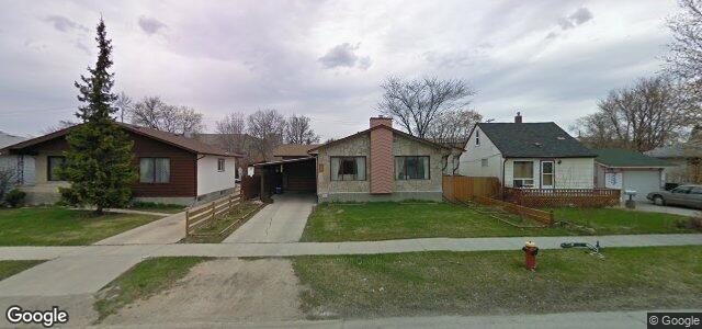 Larawan ng 674 Parkdale Street sa Winnipeg, Manitoba