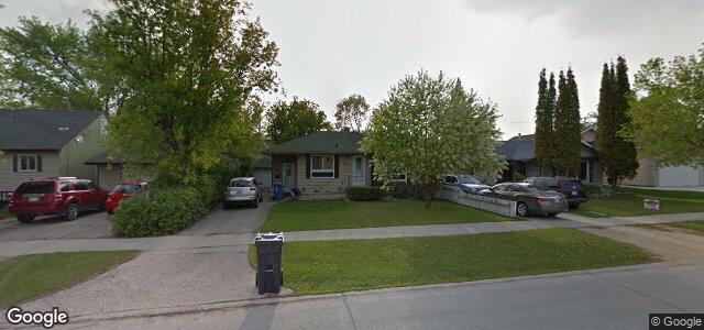 Larawan ng 682 Parkdale Street sa Winnipeg, Manitoba
