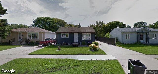 Larawan ng 689 Parkhill Street sa Winnipeg, Manitoba